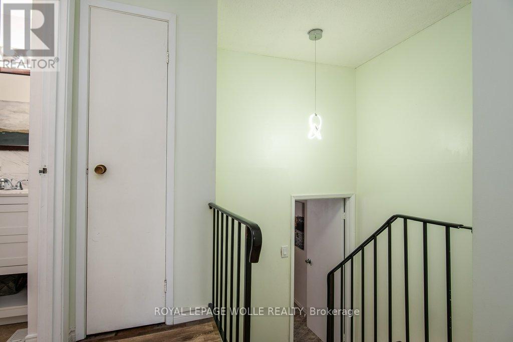 












3 - 634 STRASBURG ROAD

,
Kitchener,




Ontario
N2E2G8

