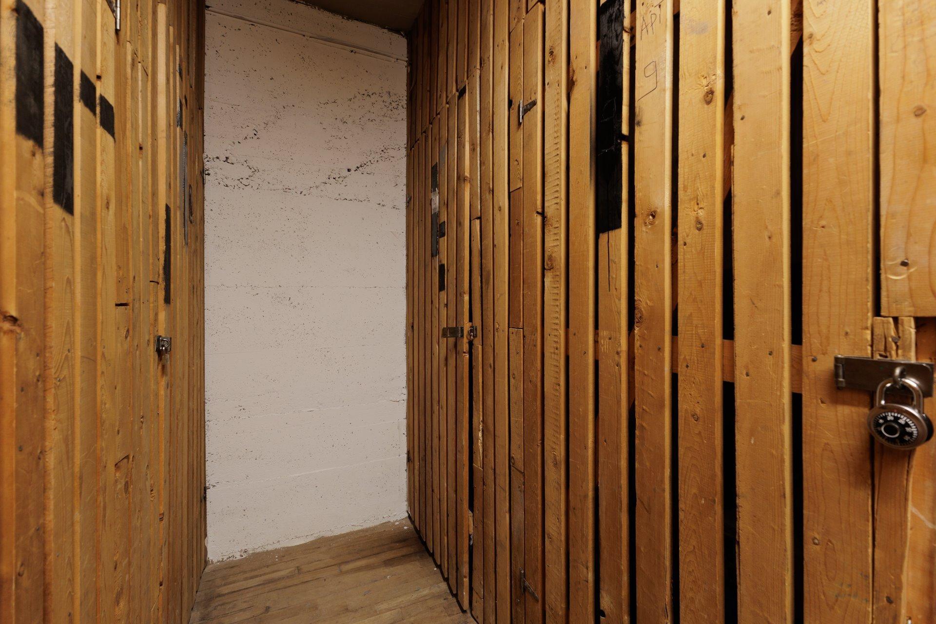 









6540


Av. Wilderton

, 16,
Montréal (Côte-des-Neiges/Notre-Dame-de-Grâce),




QC
H3T1R9

