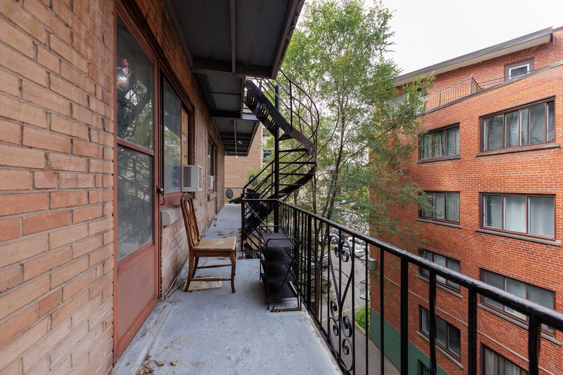 









6540


Av. Wilderton

, 16,
Montréal (Côte-des-Neiges/Notre-Dame-de-Grâce),




QC
H3T1R9

