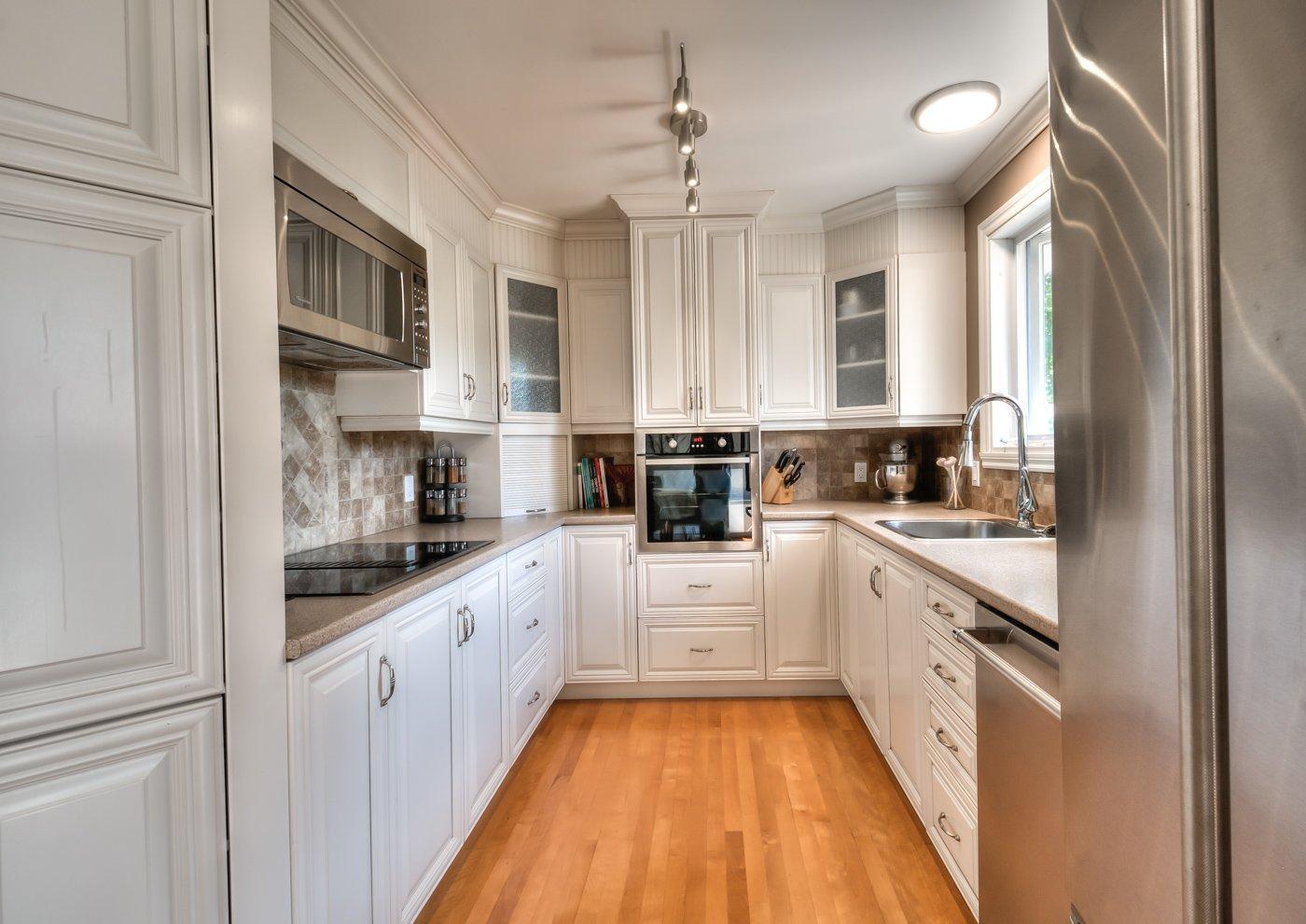 









1237


Ch. du Clocher

,
Saint-Jean-sur-Richelieu,




QC
J2Y1A4

