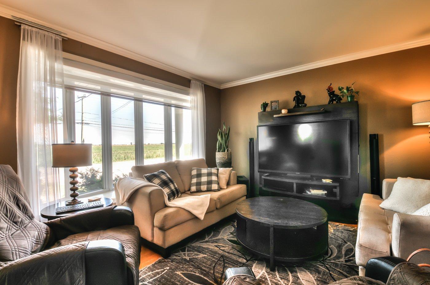 









1237


Ch. du Clocher

,
Saint-Jean-sur-Richelieu,




QC
J2Y1A4

