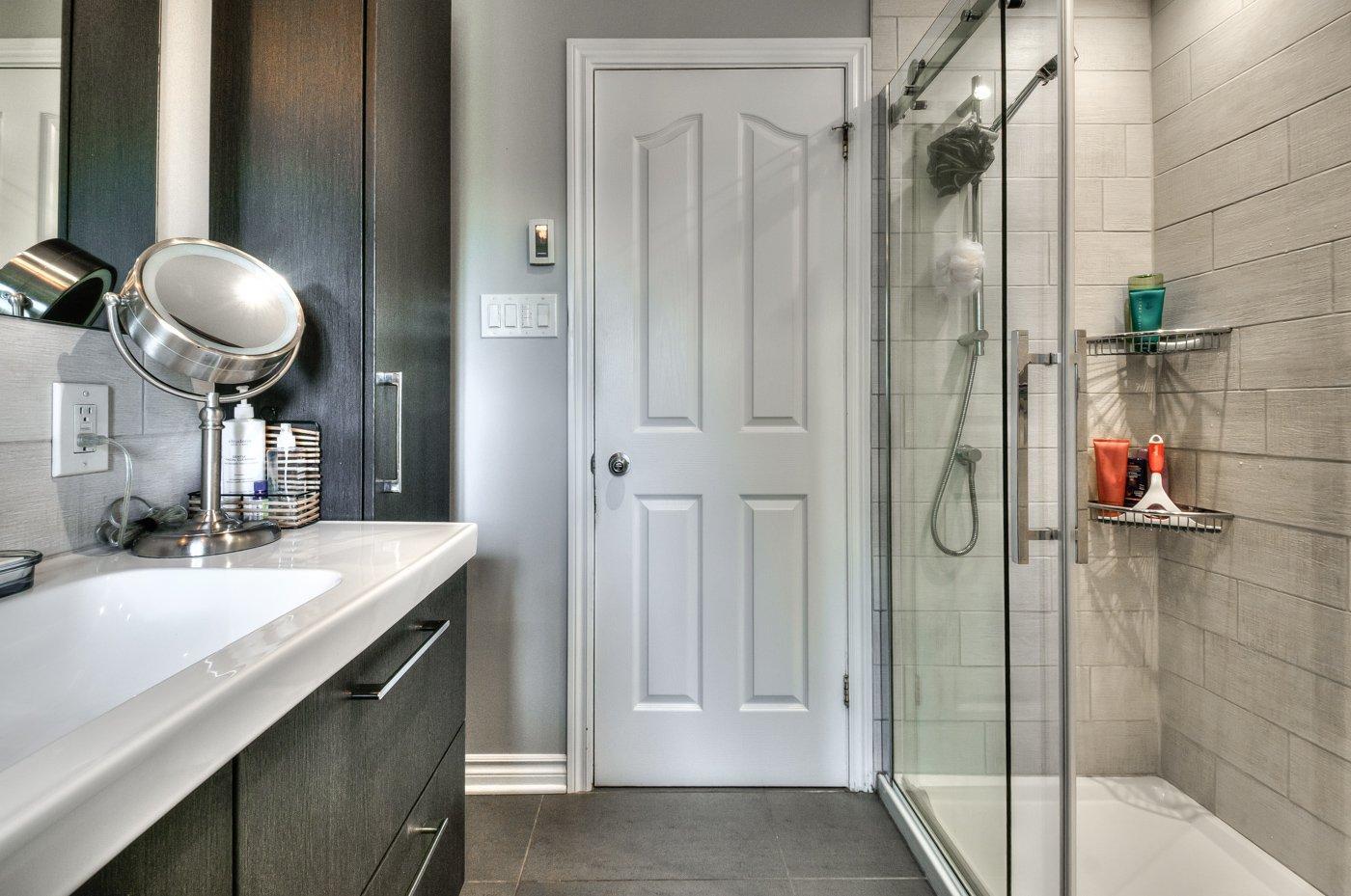 









1237


Ch. du Clocher

,
Saint-Jean-sur-Richelieu,




QC
J2Y1A4

