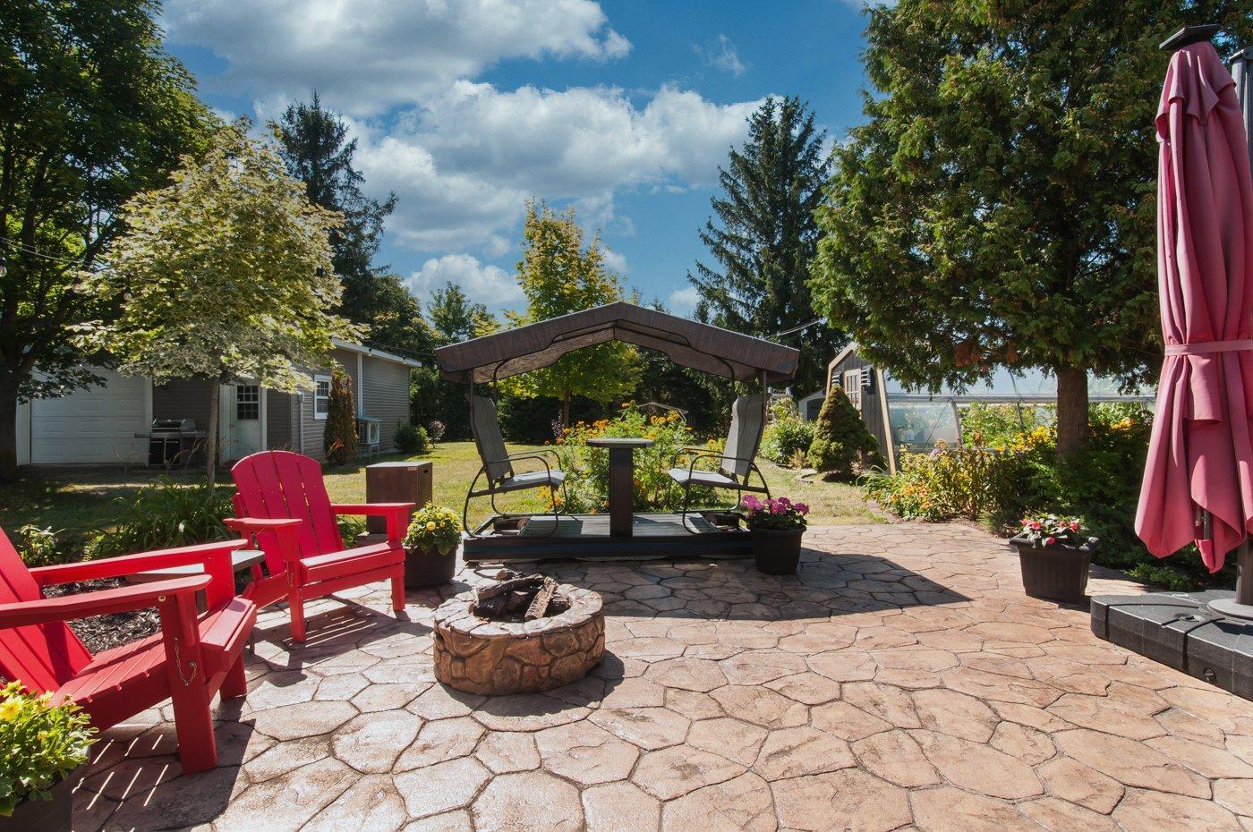 









1237


Ch. du Clocher

,
Saint-Jean-sur-Richelieu,




QC
J2Y1A4


