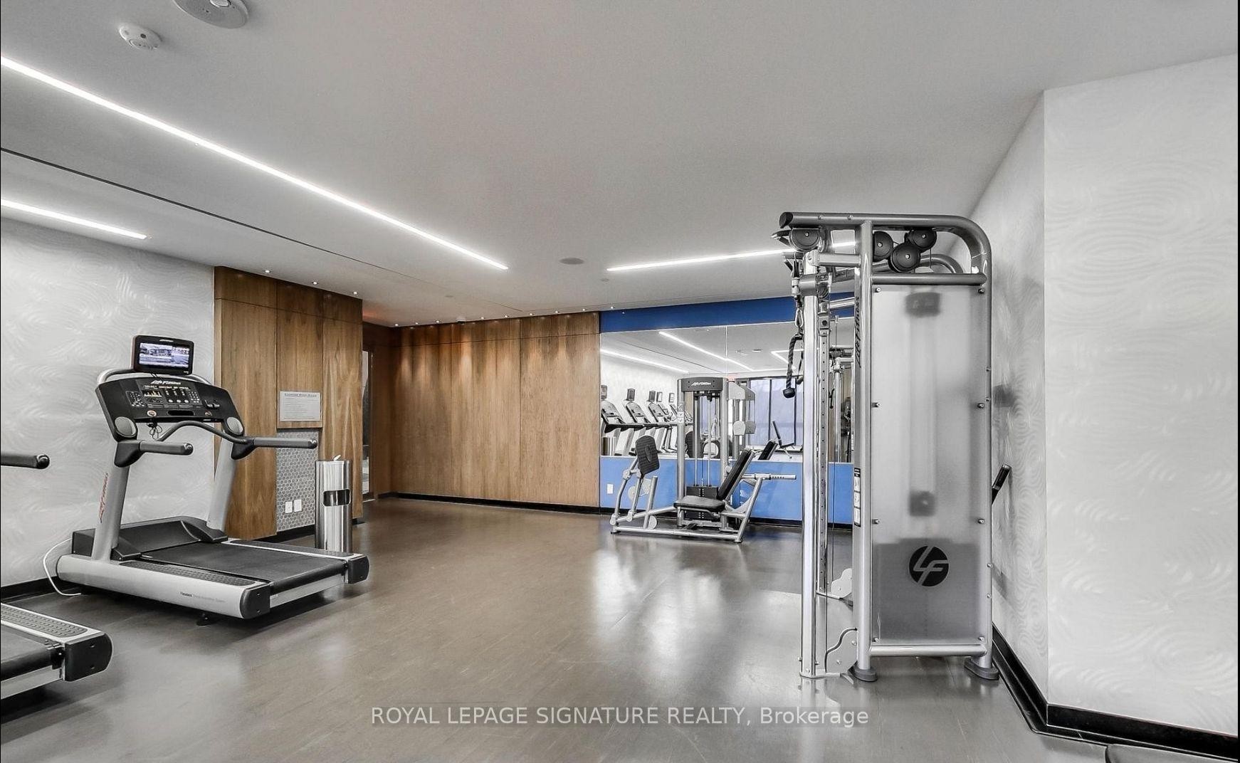 









36


Park Lawn

Road, 3102,
Toronto,




ON
M8V 0E5

