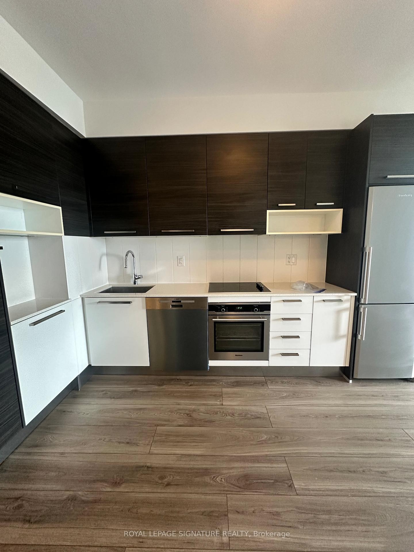 









36


Park Lawn

Road, 3102,
Toronto,




ON
M8V 0E5

