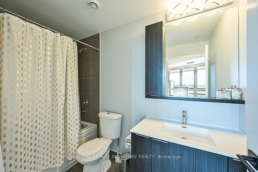 









99


The Donway

N/A West, 825,
Toronto,




ON
M3C 0N8

