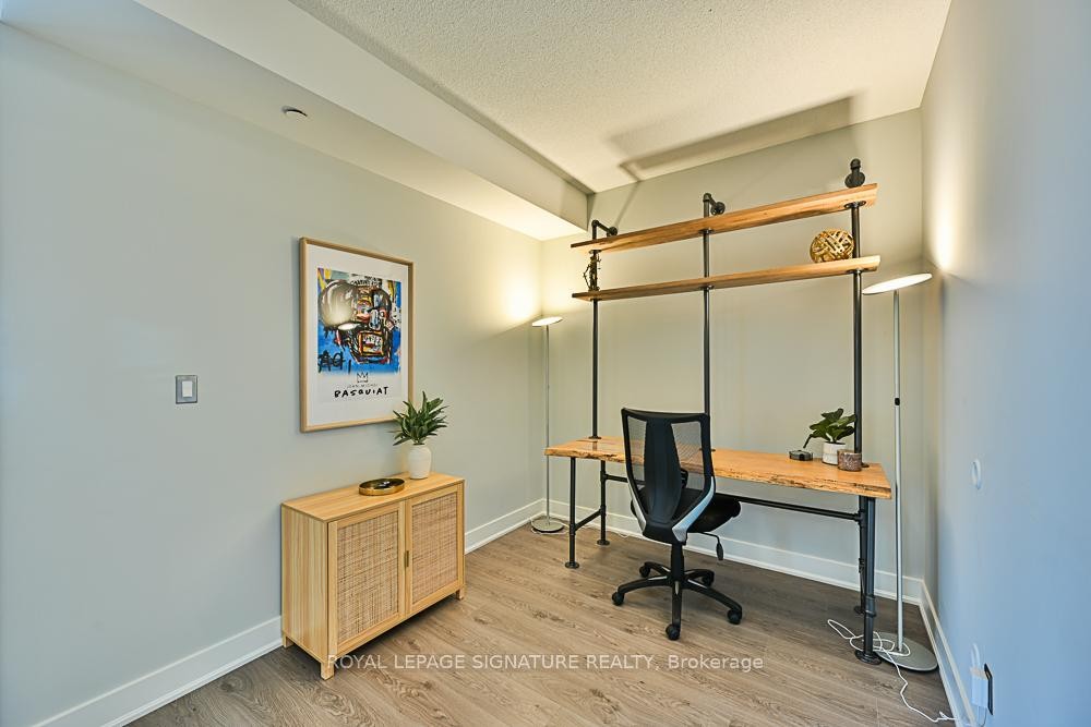 









99


The Donway

N/A West, 825,
Toronto,




ON
M3C 0N8

