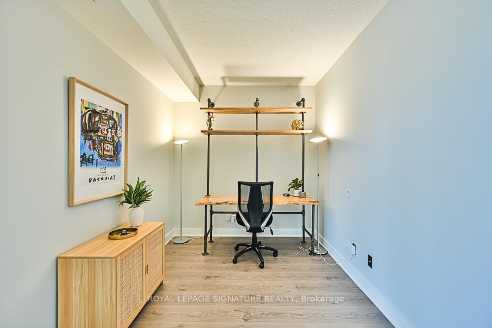 









99


The Donway

N/A West, 825,
Toronto,




ON
M3C 0N8

