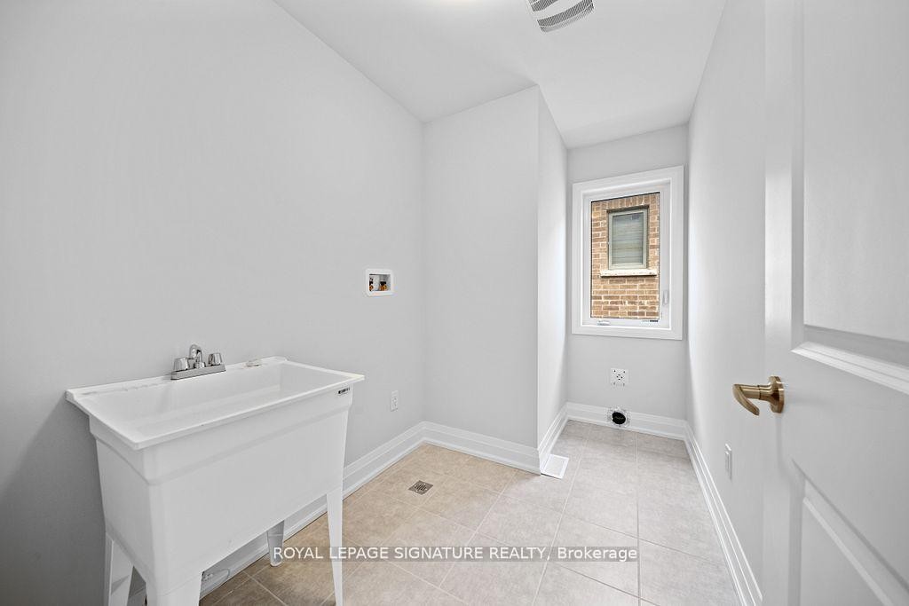









897


Knights

Lane,
Woodstock,




ON
N4T 0P7

