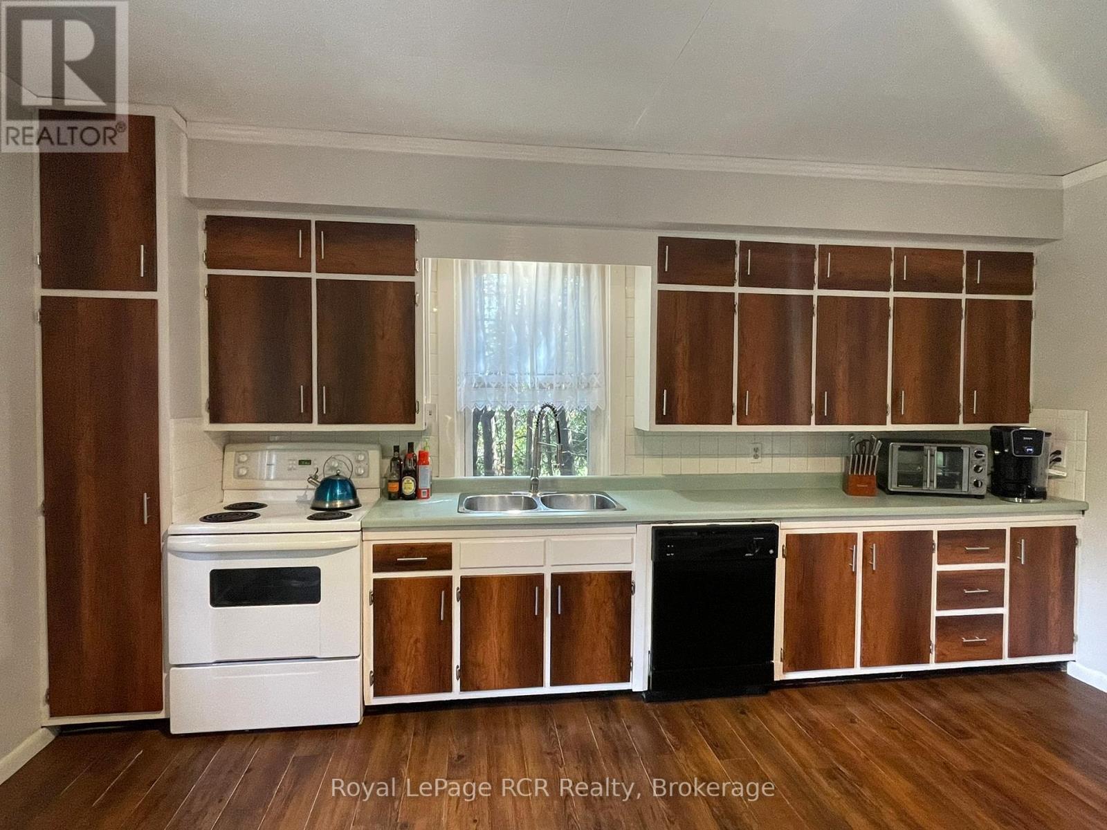 












349427 4TH CONCESSION B

,
Grey Highlands,




Ontario
N0C1M0

