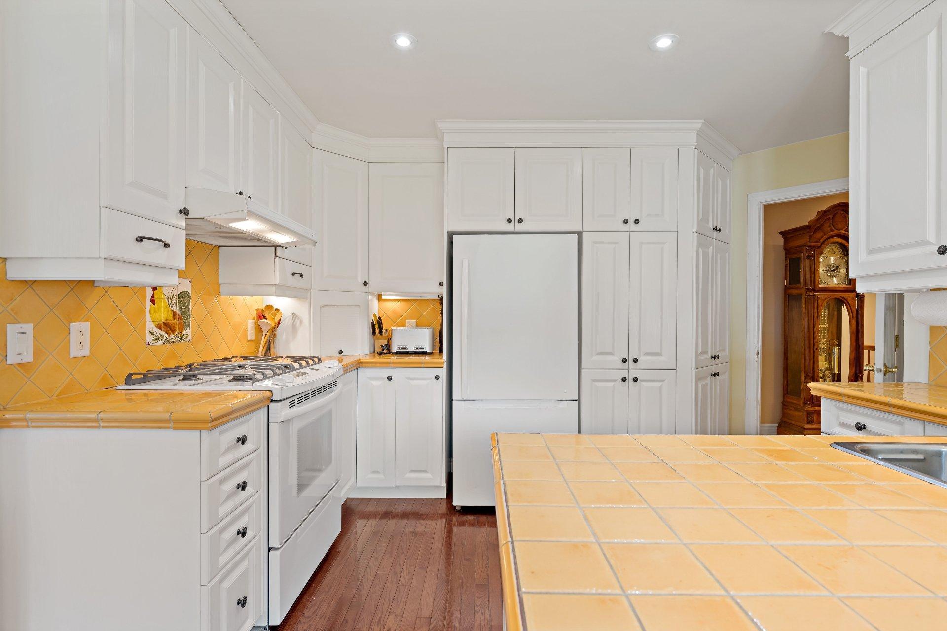 









535


Rue Émond

,
Mont-Tremblant,




QC
J8E2M4

