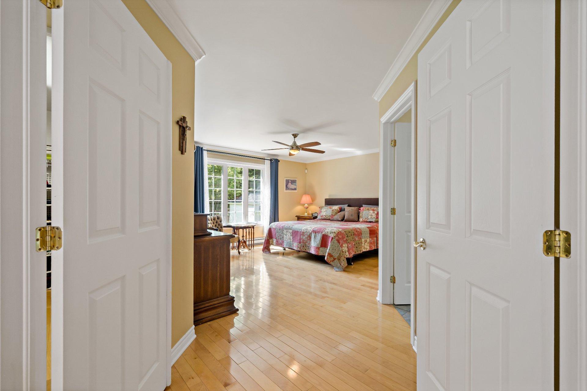 









535


Rue Émond

,
Mont-Tremblant,




QC
J8E2M4

