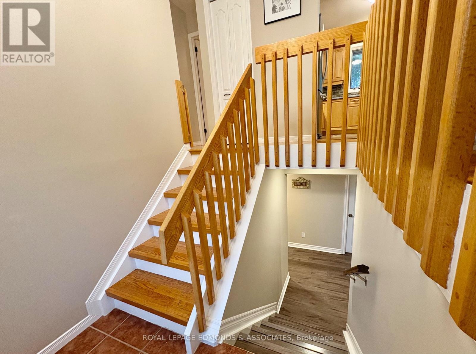 












19 SELLEY STREET

,
Petawawa,




Ontario
K8H3G9

