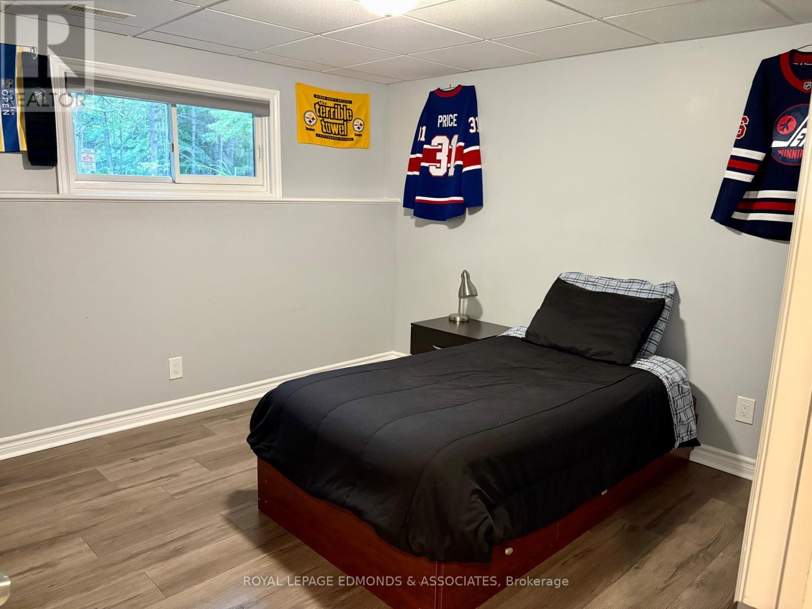 












19 SELLEY STREET

,
Petawawa,




Ontario
K8H3G9

