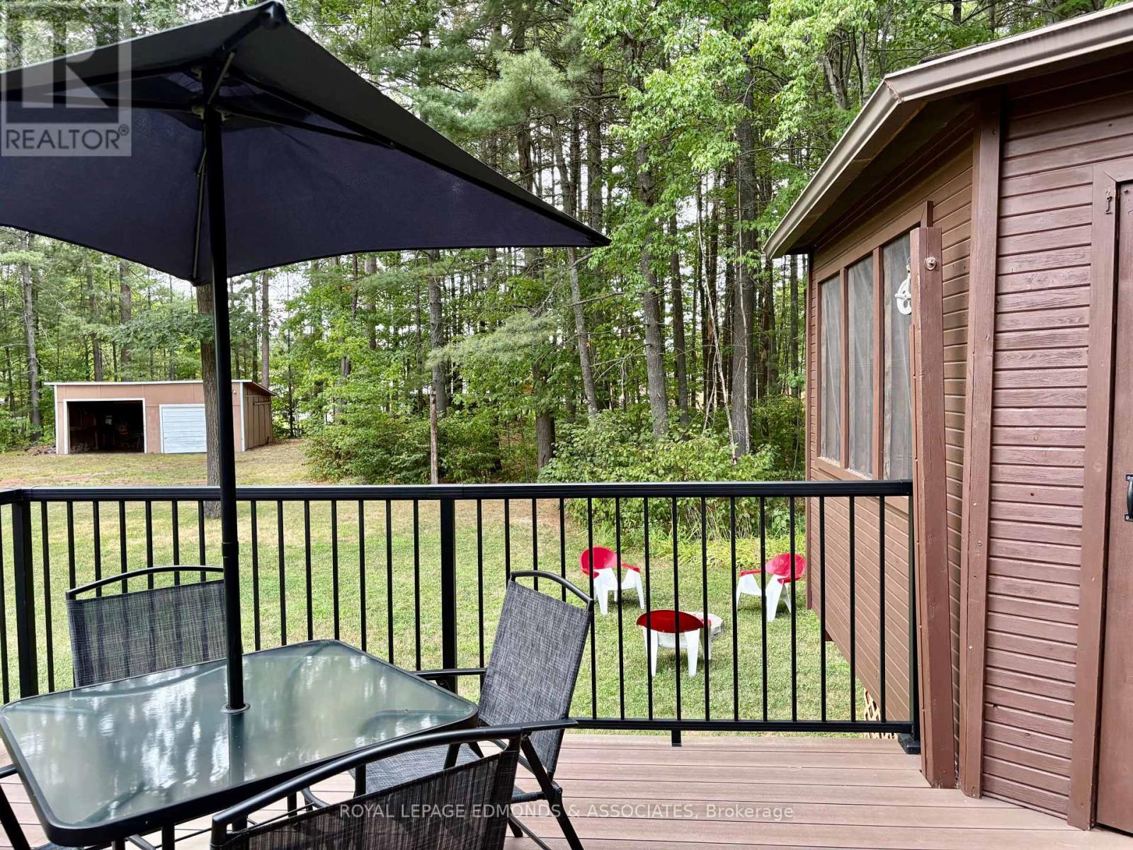 












19 SELLEY STREET

,
Petawawa,




Ontario
K8H3G9

