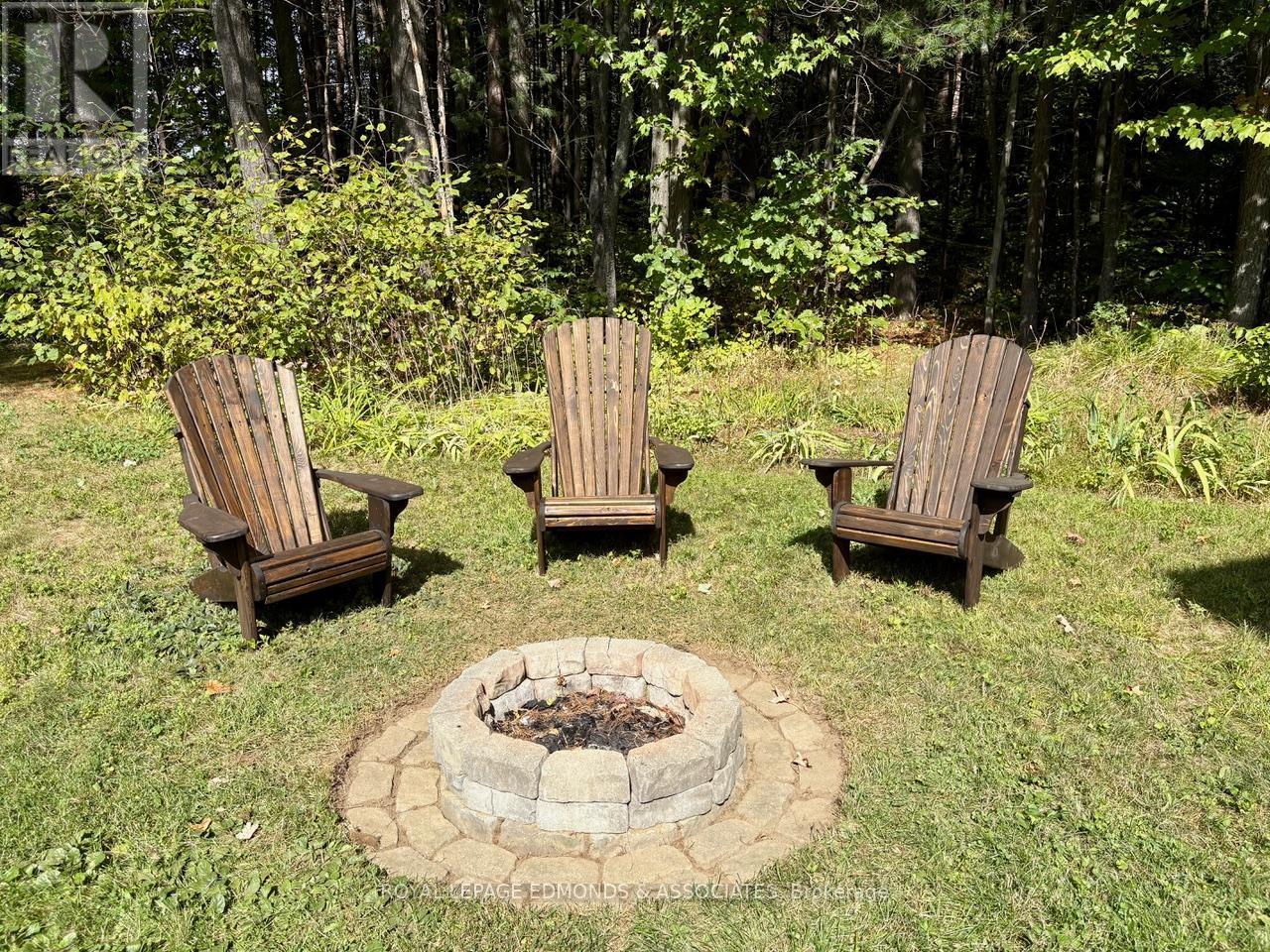 












19 SELLEY STREET

,
Petawawa,




Ontario
K8H3G9

