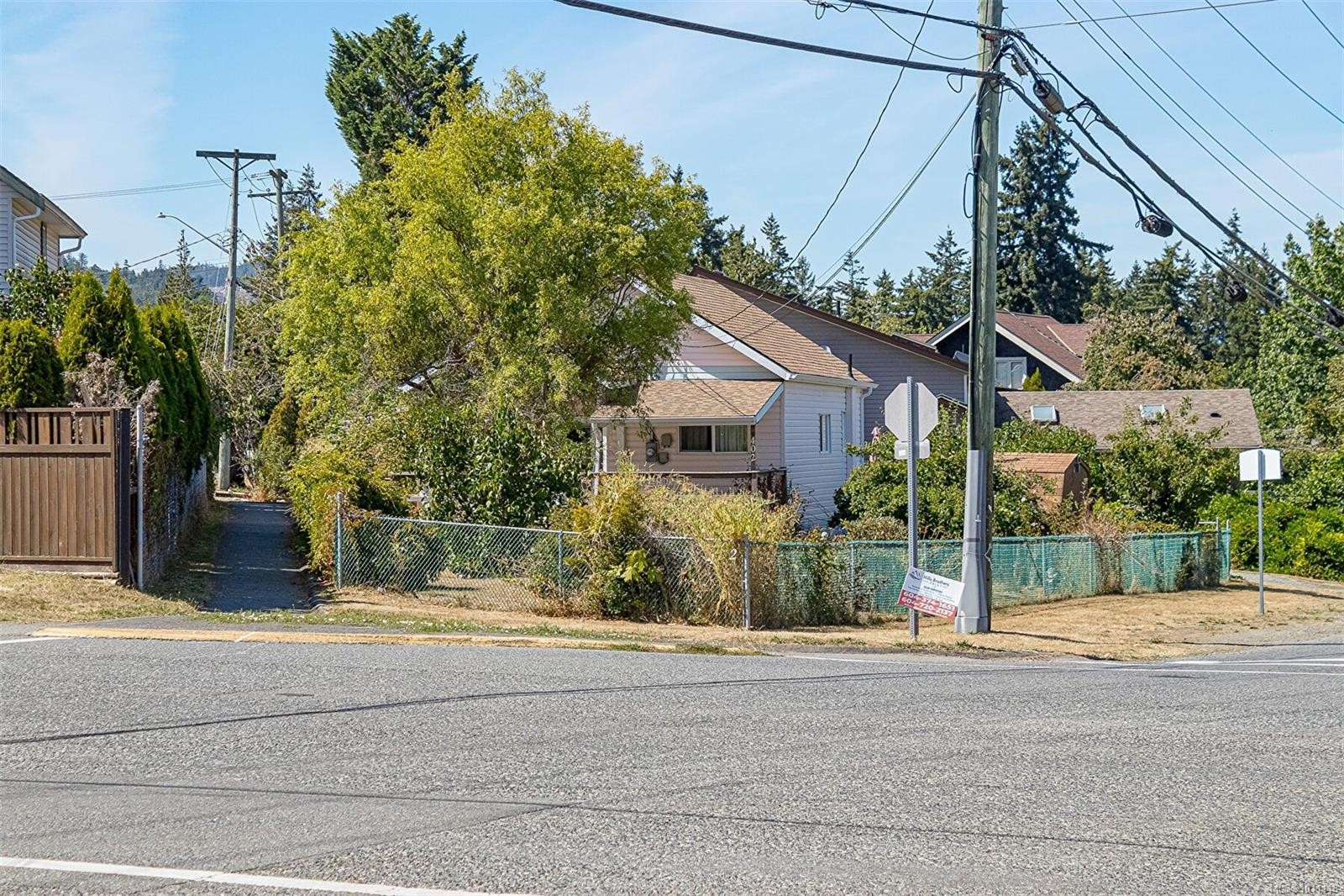 









402


Symonds

St,
Ladysmith,




BC
V9G 1A8

