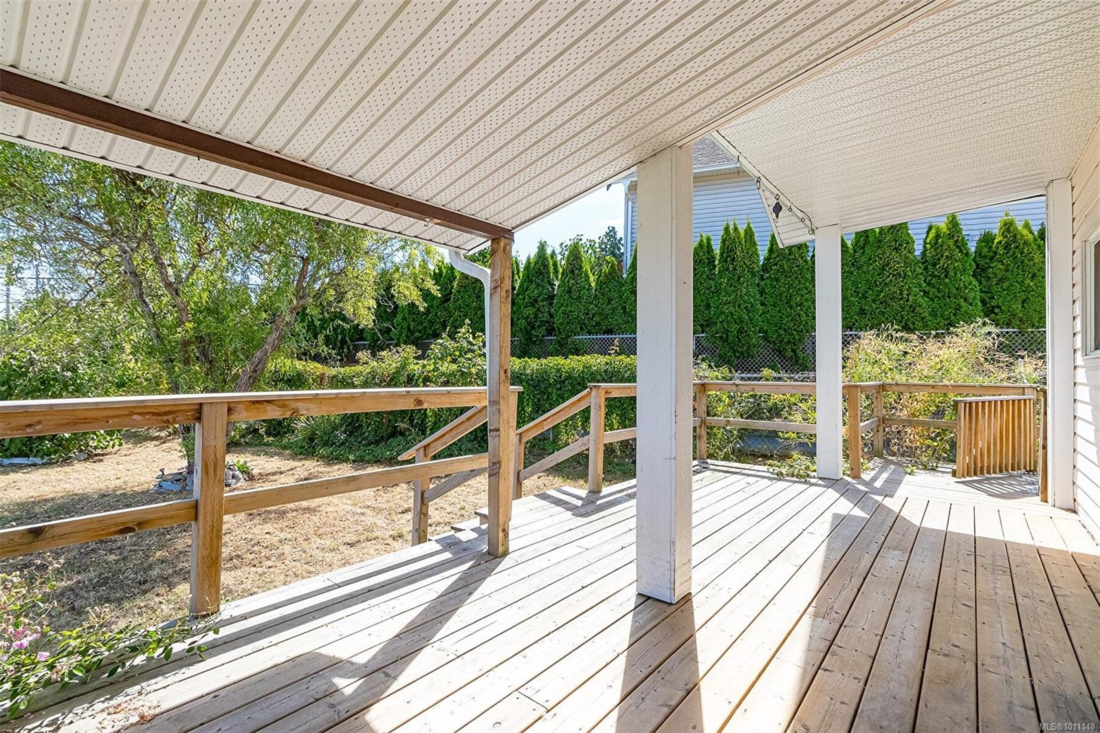 









402


Symonds

St,
Ladysmith,




BC
V9G 1A8

