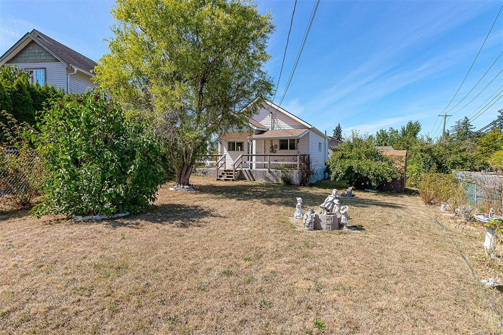 









402


Symonds

St,
Ladysmith,




BC
V9G 1A8


