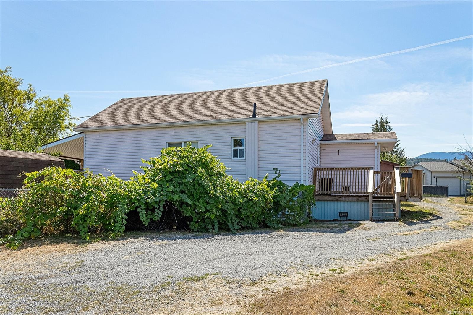 









402


Symonds

St,
Ladysmith,




BC
V9G 1A8

