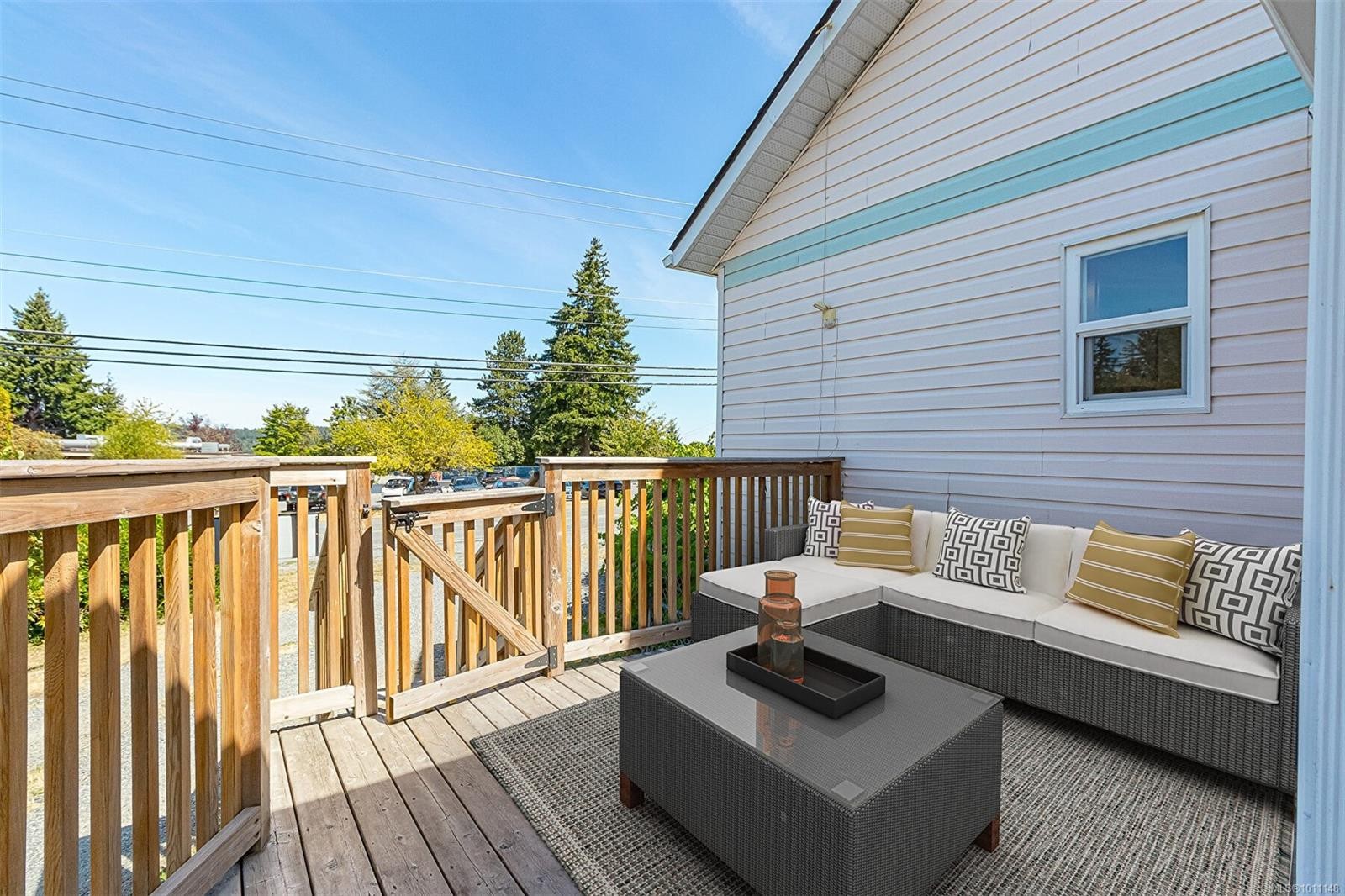 









402


Symonds

St,
Ladysmith,




BC
V9G 1A8

