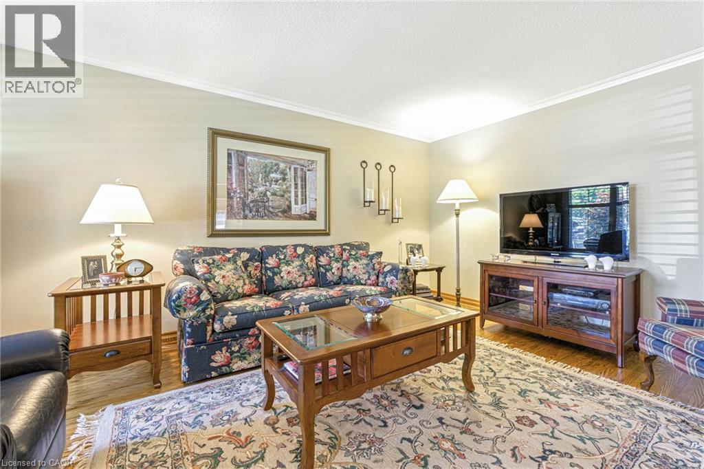 












298 GLEN AFTON Drive

,
Burlington,




Ontario
L7L1H1

