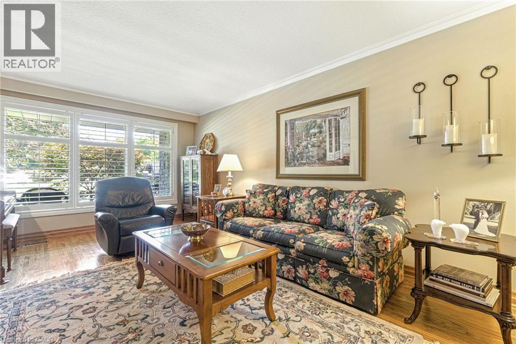 












298 GLEN AFTON Drive

,
Burlington,




Ontario
L7L1H1

