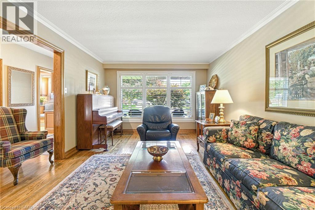












298 GLEN AFTON Drive

,
Burlington,




Ontario
L7L1H1

