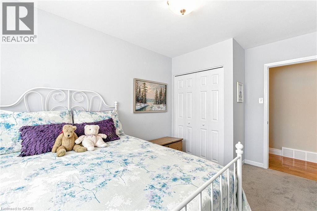












298 GLEN AFTON Drive

,
Burlington,




Ontario
L7L1H1

