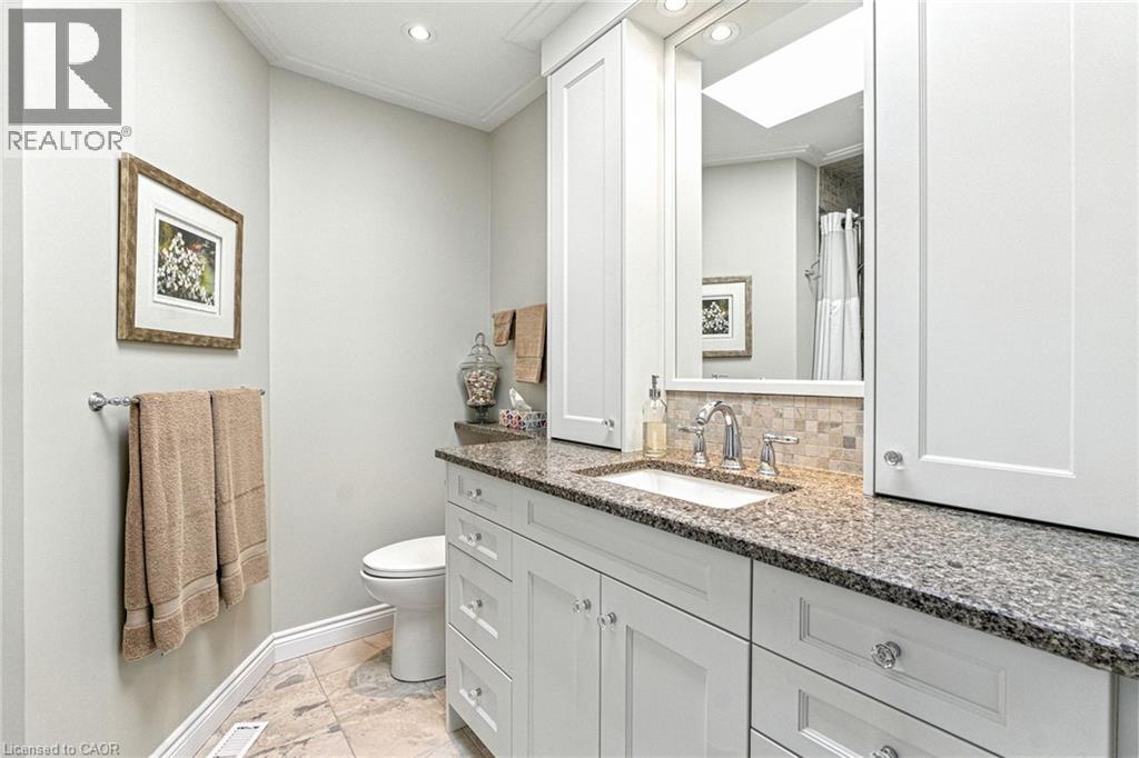 












298 GLEN AFTON Drive

,
Burlington,




Ontario
L7L1H1

