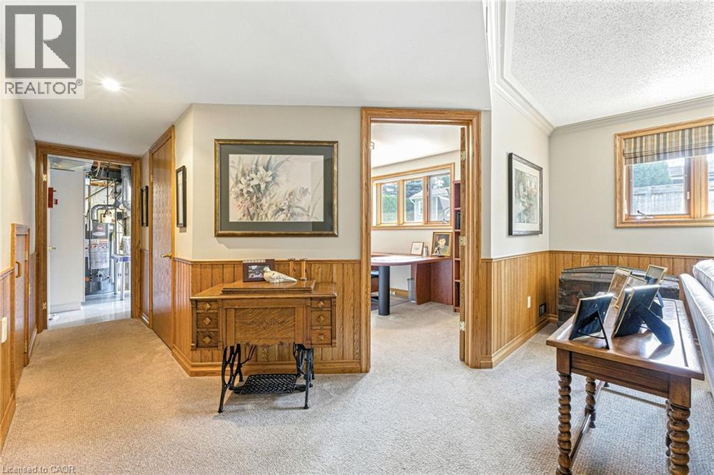 












298 GLEN AFTON Drive

,
Burlington,




Ontario
L7L1H1

