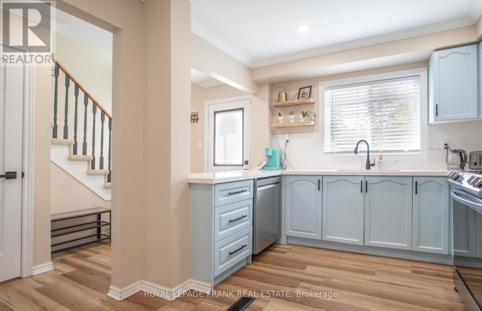 












57 ELFORD DRIVE

,
Clarington (Bowmanville),




Ontario
L1C4R4

