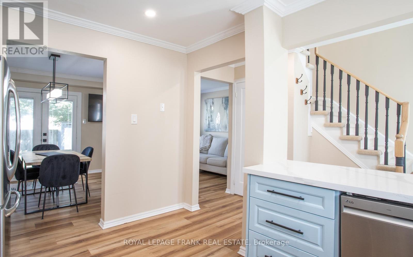 












57 ELFORD DRIVE

,
Clarington (Bowmanville),




Ontario
L1C4R4

