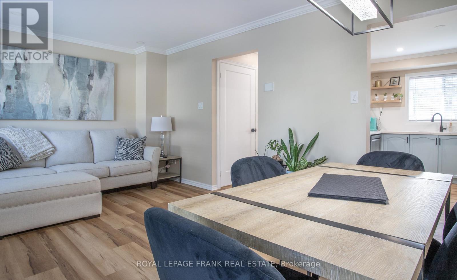 












57 ELFORD DRIVE

,
Clarington (Bowmanville),




Ontario
L1C4R4

