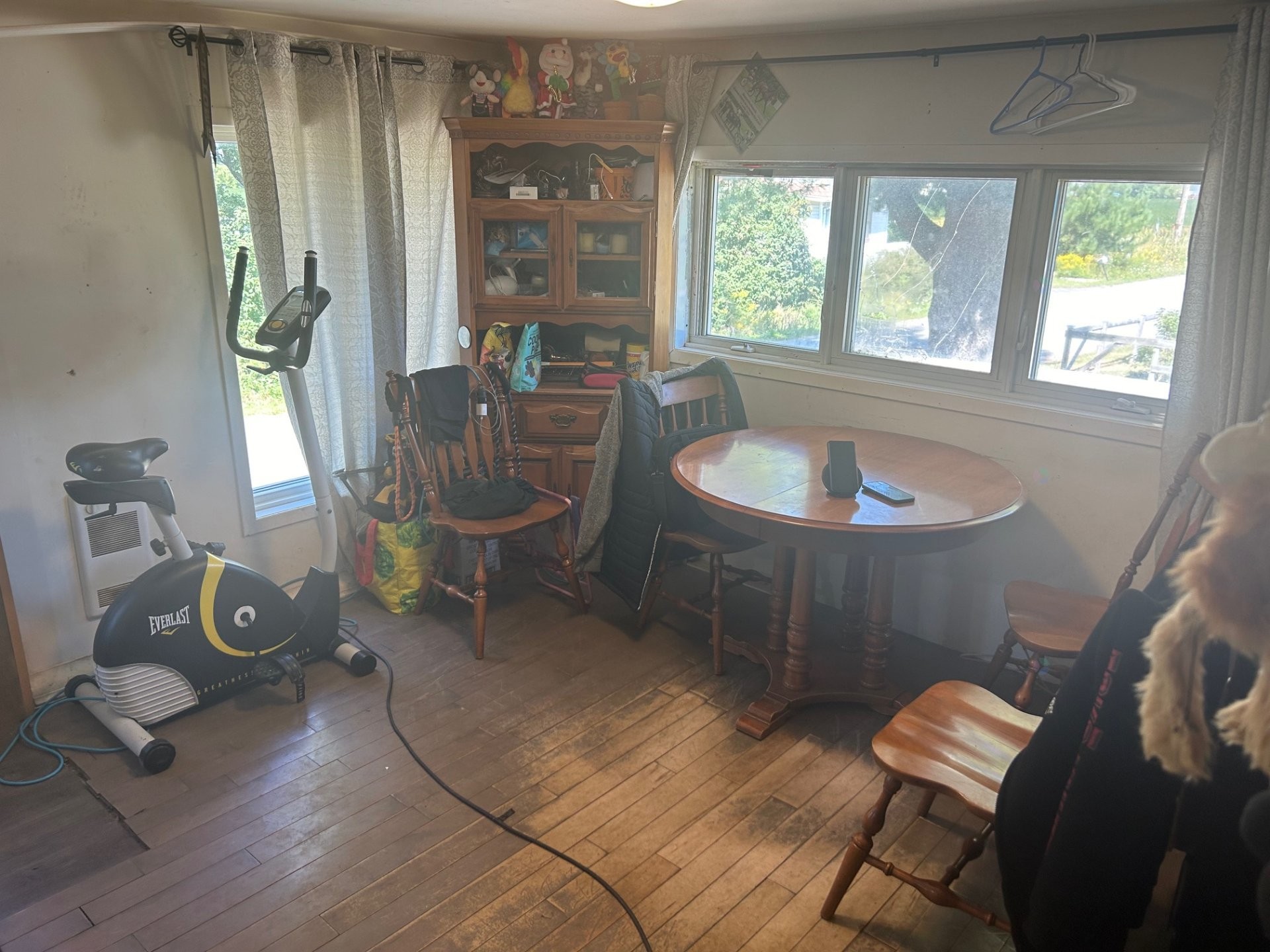 









41


Rue du Domaine-du-Repos

,
Sainte-Marie-Salomé,




QC
J0K2Z0

