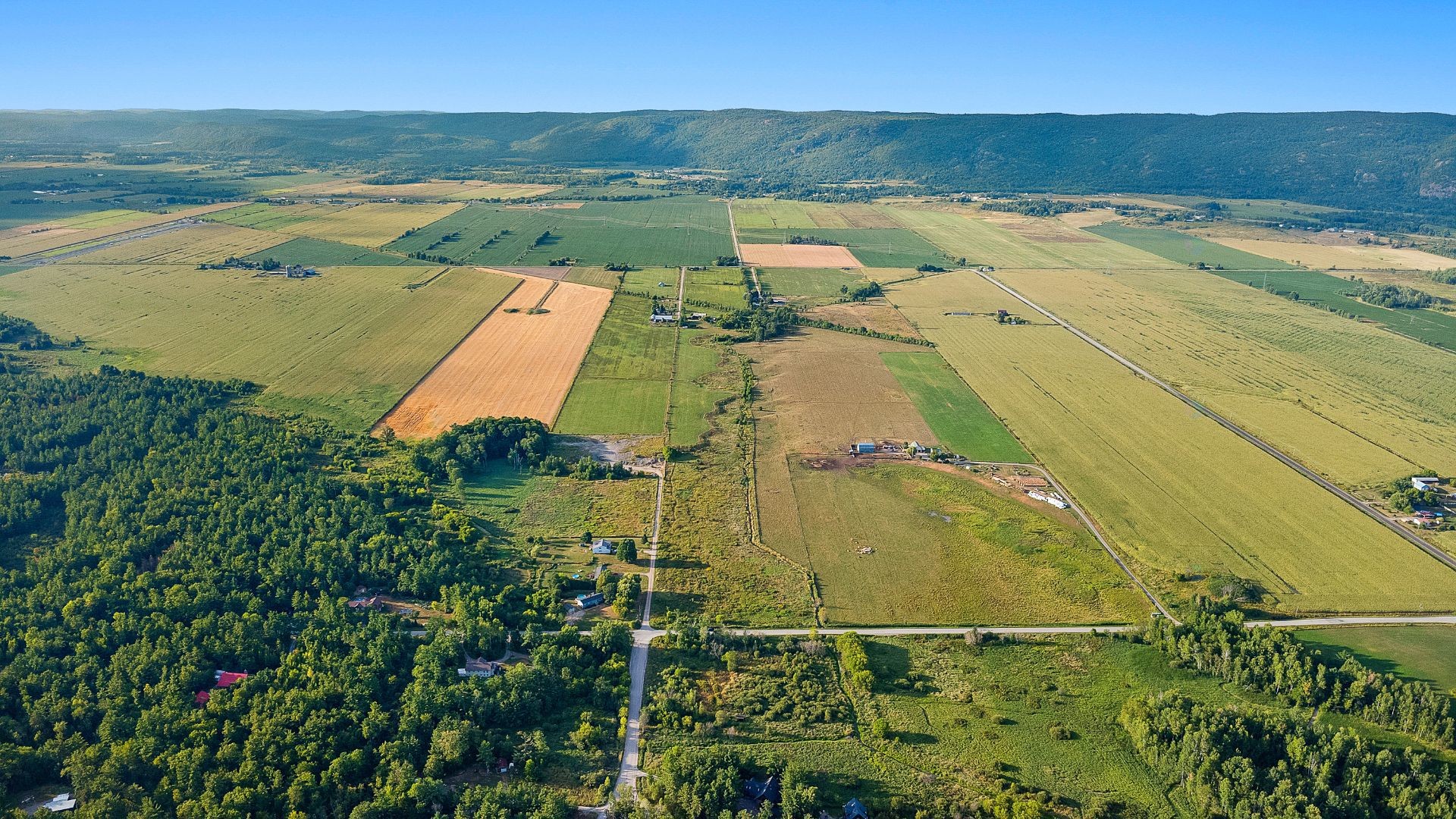 









500


Ch. Richards

,
Pontiac,







QC
J0X2G0

