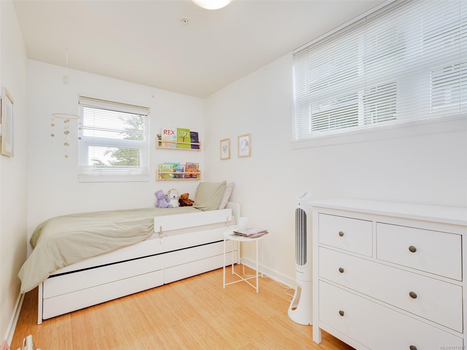 









379


TYEE

Rd, 101,
Victoria,




BC
V9A 0B4

