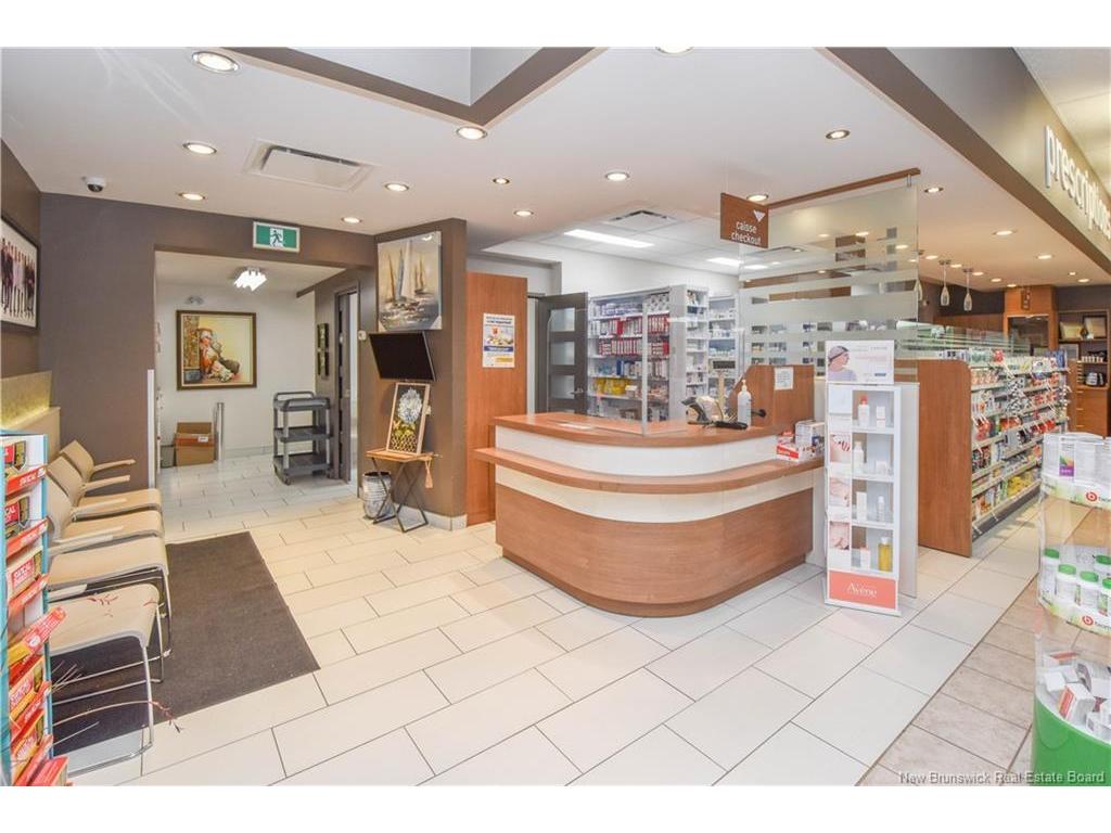 









1351


des Fondateurs

ST,
Paquetville,




NB
E8R 1A3

