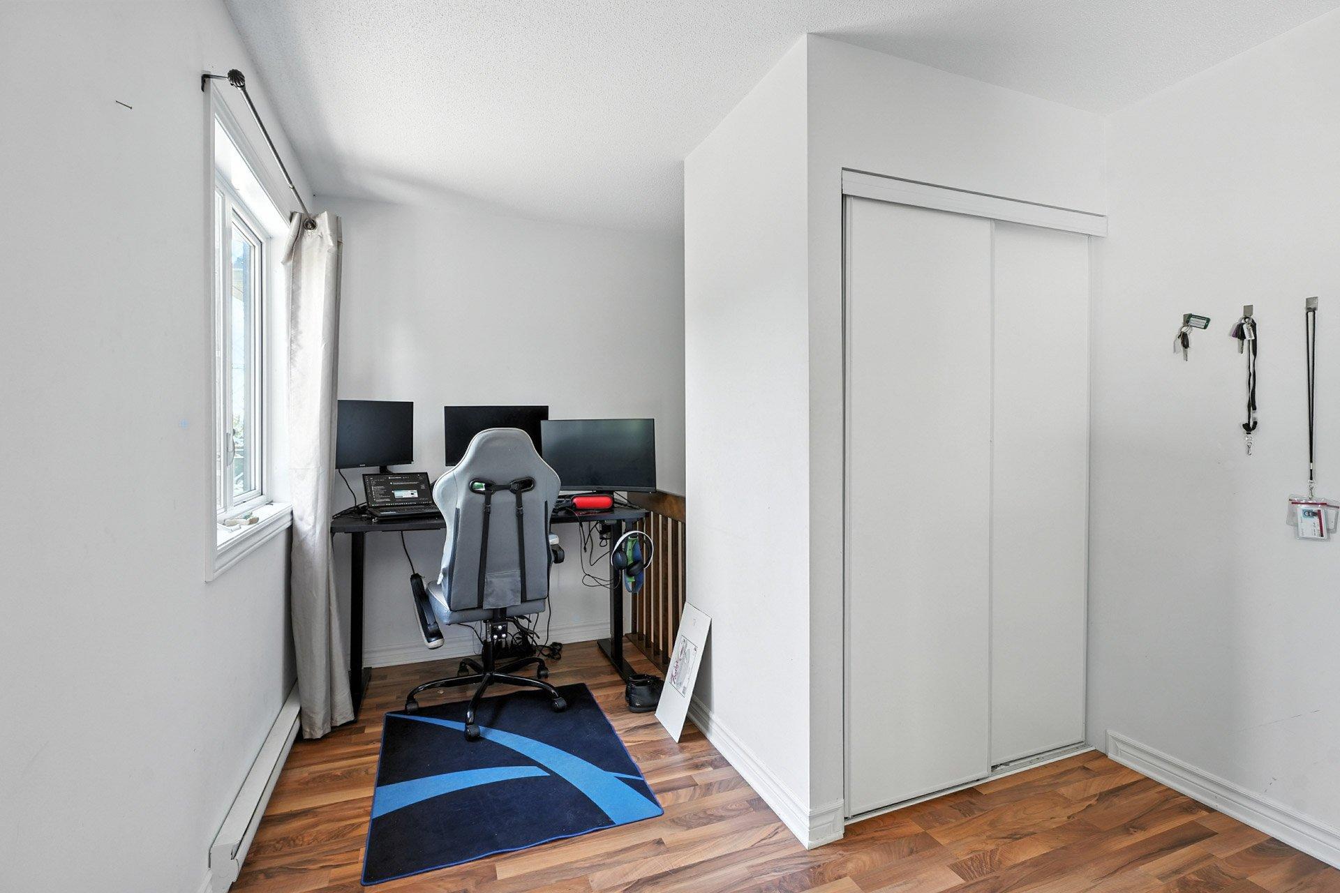 









18


Imp. Berthe Morisot

, 6,
Gatineau (Gatineau),




QC
J8P0A1

