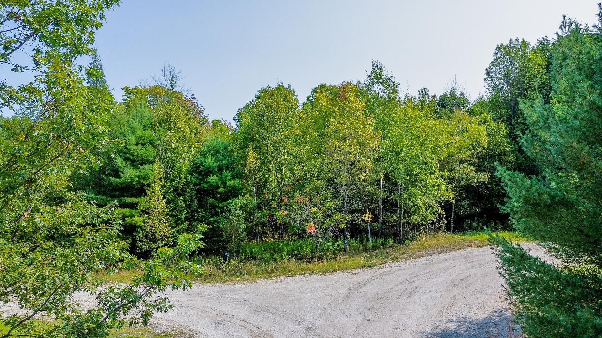 












Rue Lachance

,
Magog,







QC
J1X0M7

