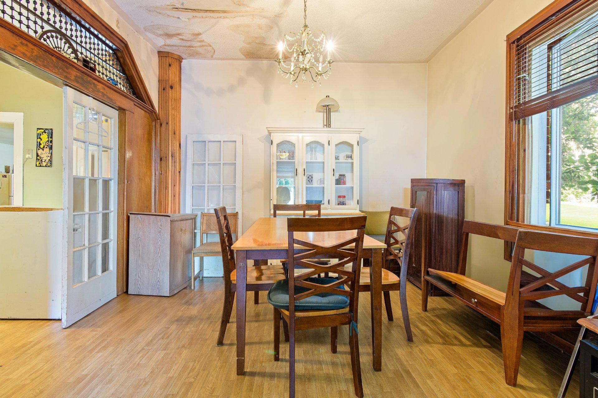 









109


Rue Centre

,
Shawville,




QC
J0X2Y0

