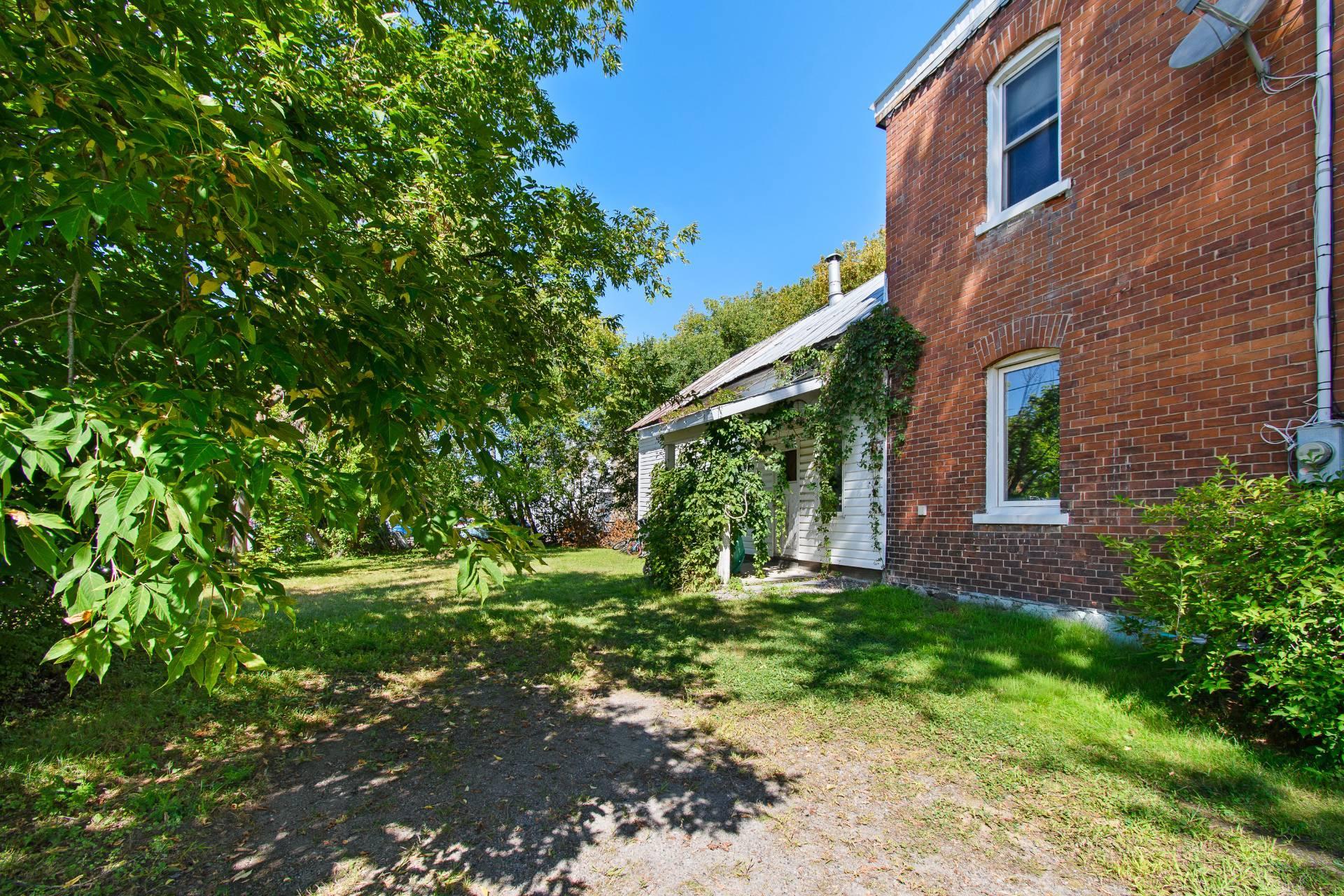 









109


Rue Centre

,
Shawville,




QC
J0X2Y0

