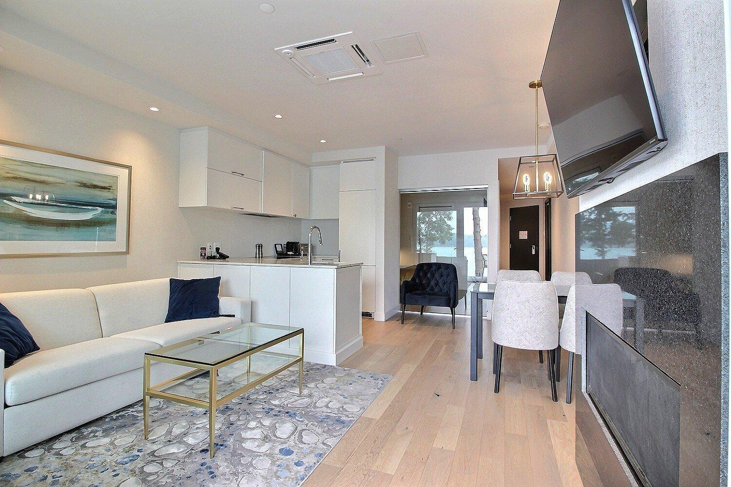 









694


Ch. Ripple Cove

, 115,
Ayer's Cliff,




QC
J0B1C0

