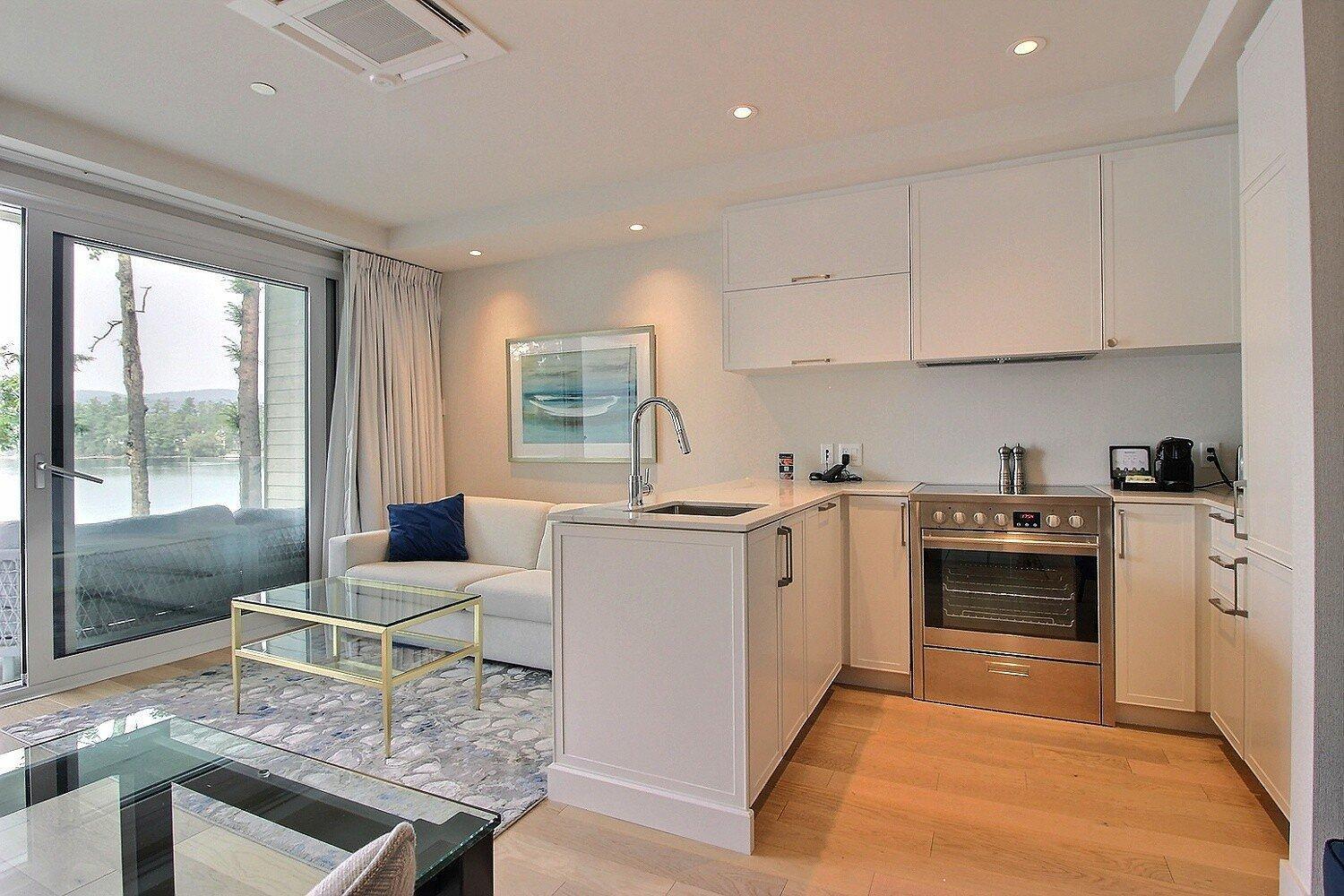 









694


Ch. Ripple Cove

, 115,
Ayer's Cliff,




QC
J0B1C0

