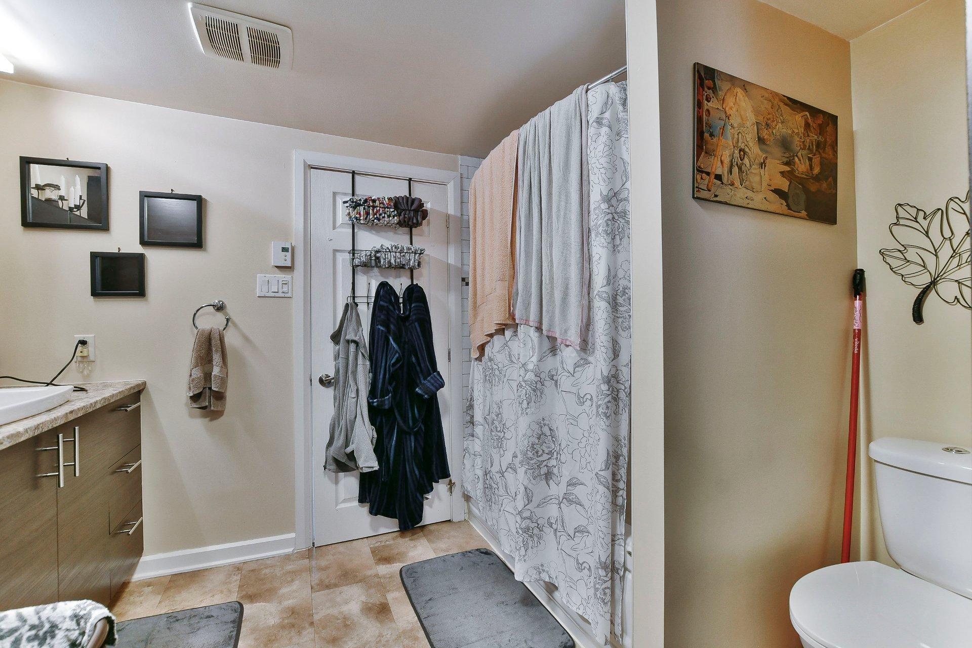 









89

 - 91


Rue Notre-Dame

,
L'Épiphanie,




QC
J5X2V4

