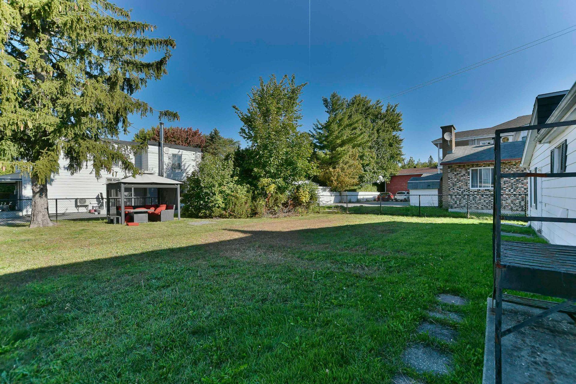 









89

 - 91


Rue Notre-Dame

,
L'Épiphanie,




QC
J5X2V4

