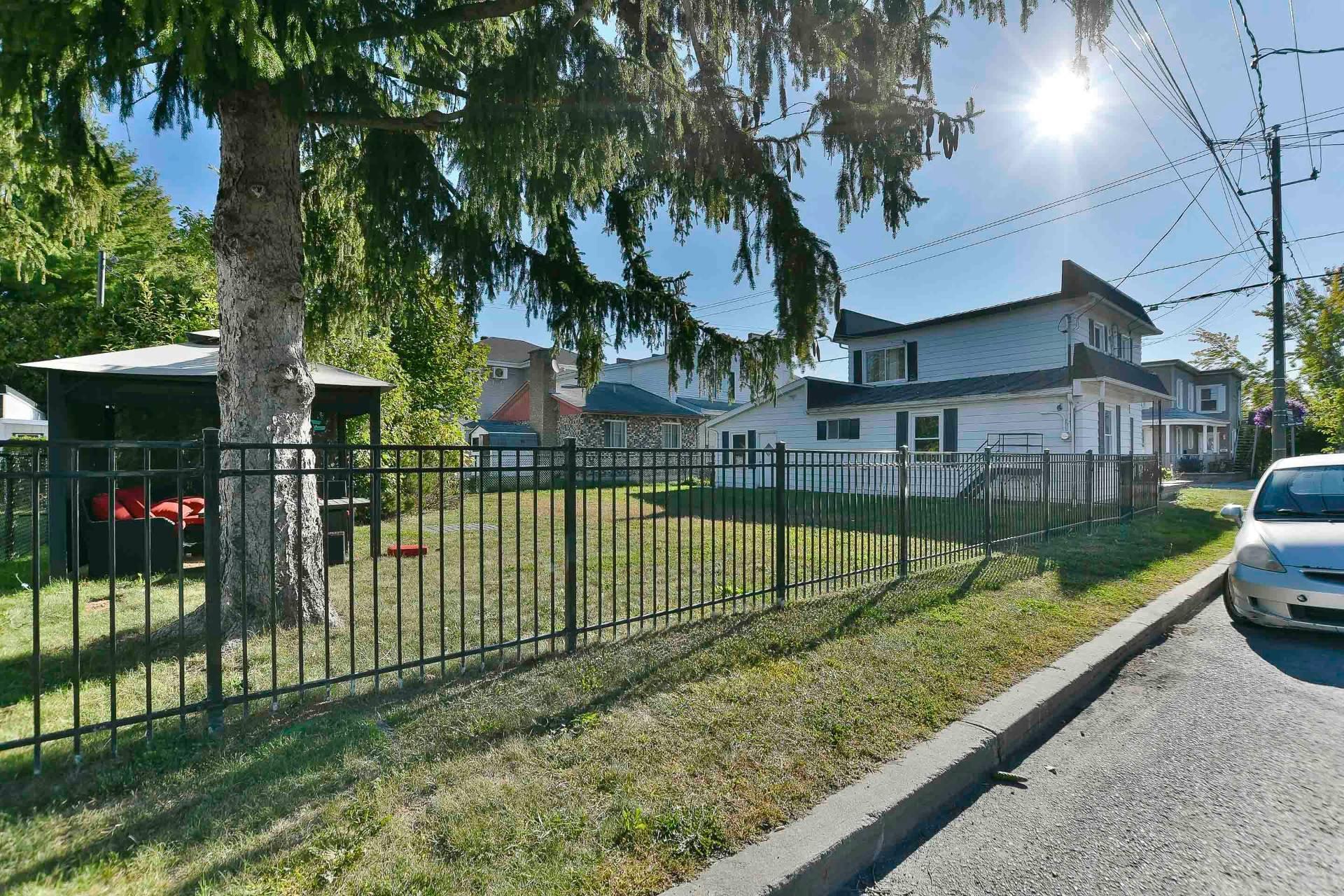 









89

 - 91


Rue Notre-Dame

,
L'Épiphanie,




QC
J5X2V4

