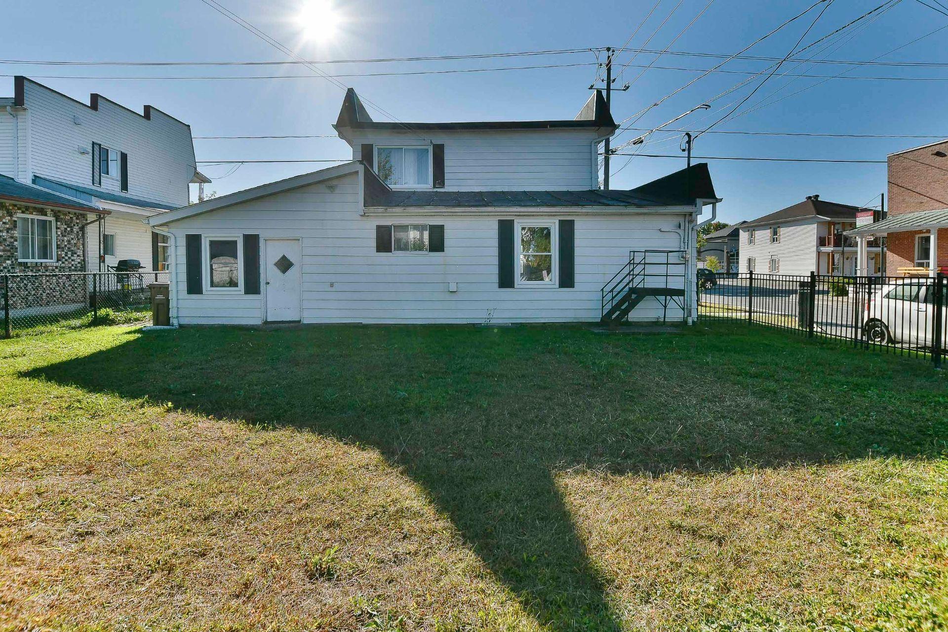 









89

 - 91


Rue Notre-Dame

,
L'Épiphanie,




QC
J5X2V4

