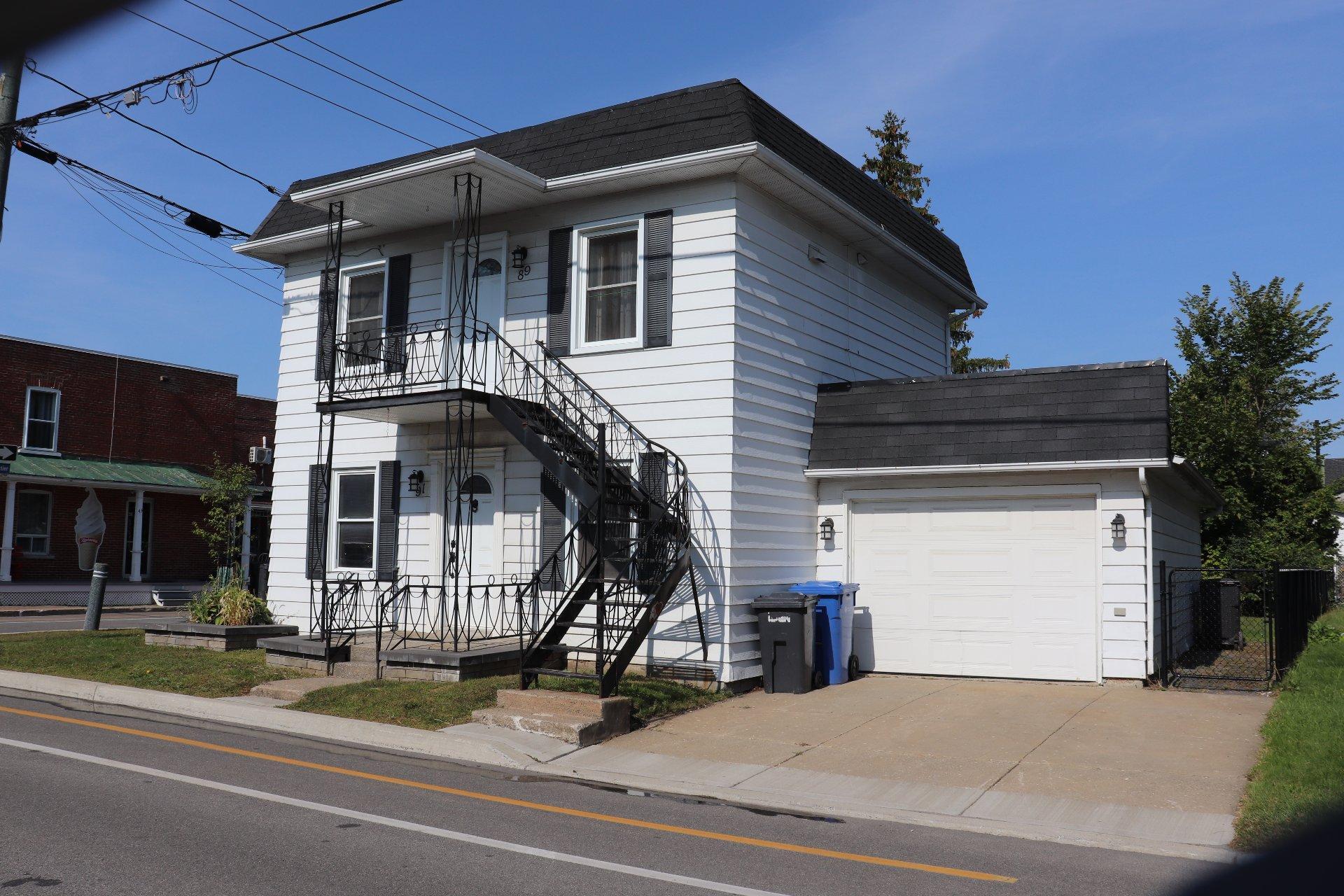 









89

 - 91


Rue Notre-Dame

,
L'Épiphanie,




QC
J5X2V4

