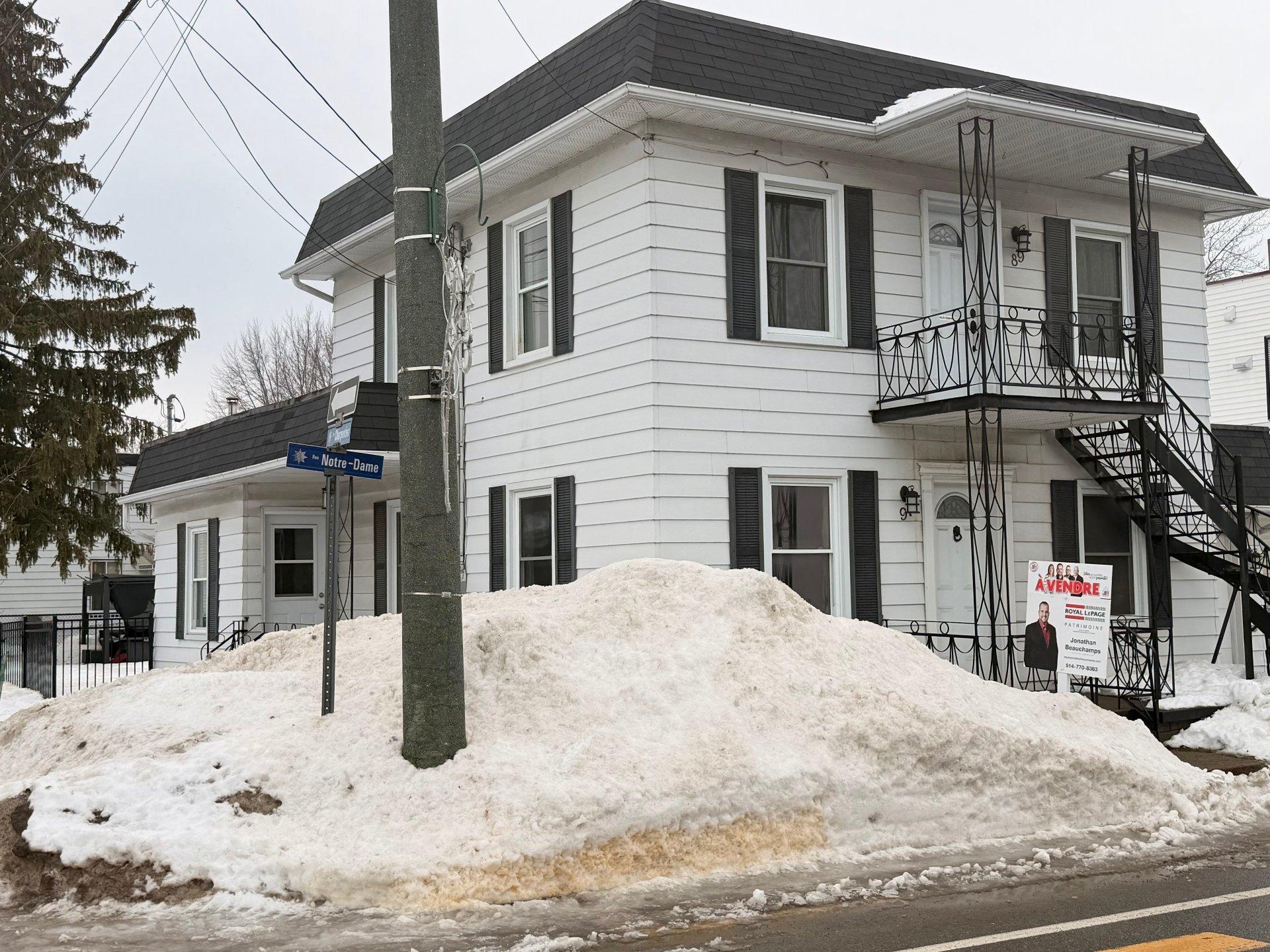 









89

 - 91


Rue Notre-Dame

,
L'Épiphanie,




QC
J5X2V4

